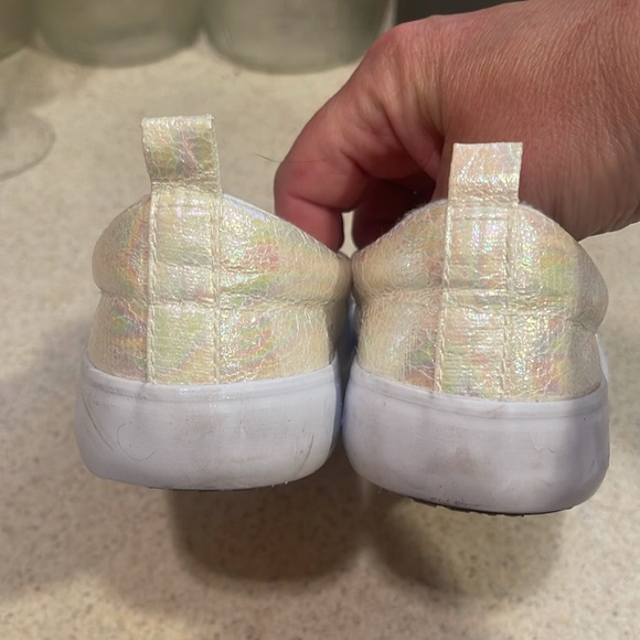 Cat & Jack Girls slip on sneakers sequin 2 - Picture 3 of 7
